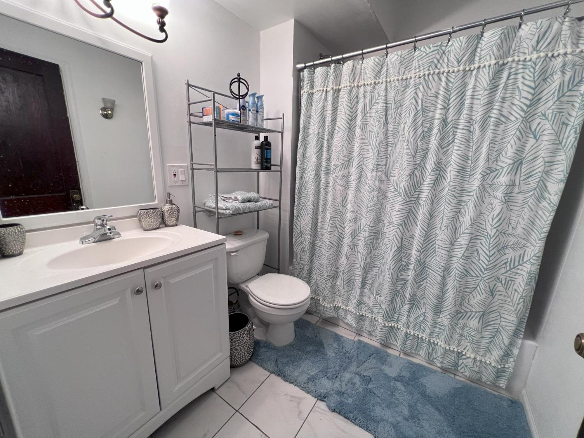 Apartment Charming 3 Bedroom In A Tudor-style Pittsburgh